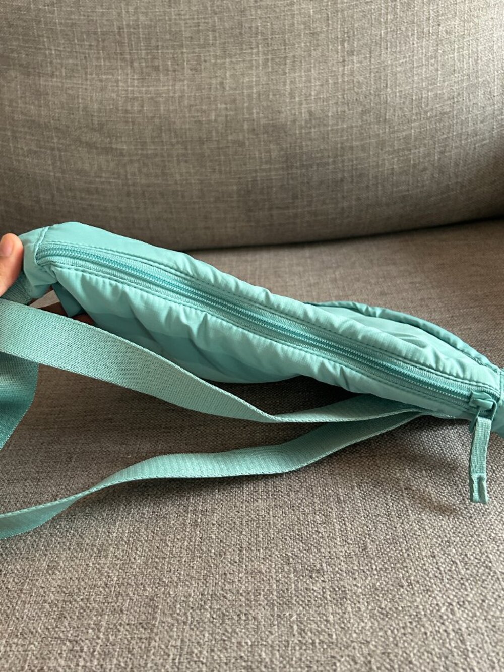 Uniqlo Round Mini Crescent Shoulder Bag Teal Blue Mint Green Nylon - Picture 3 of 9
